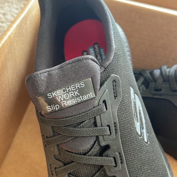 Skechers Slip Resistant All Black Work Shoes Size 9 - Picture 8 of 12